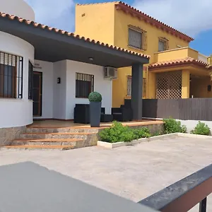 https://casa-maria-cinta-deltebre.catalonia-hotels.com